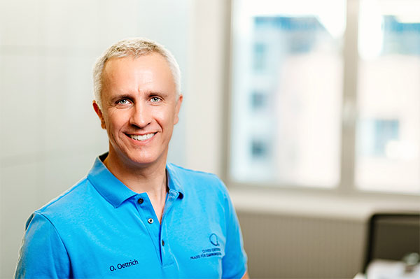Dr. Oliver Oettrich